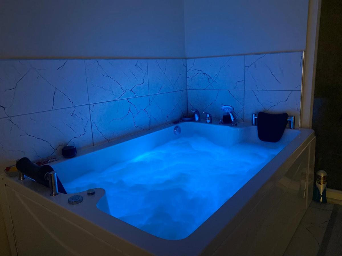 Apartment Nebula Residence- Luxury Beyoglu Jakuzili