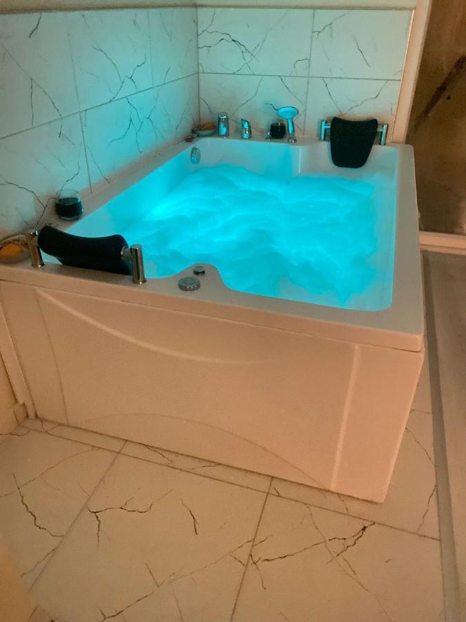 Nebula Residence- Luxury Beyoglu Jakuzili Apartment